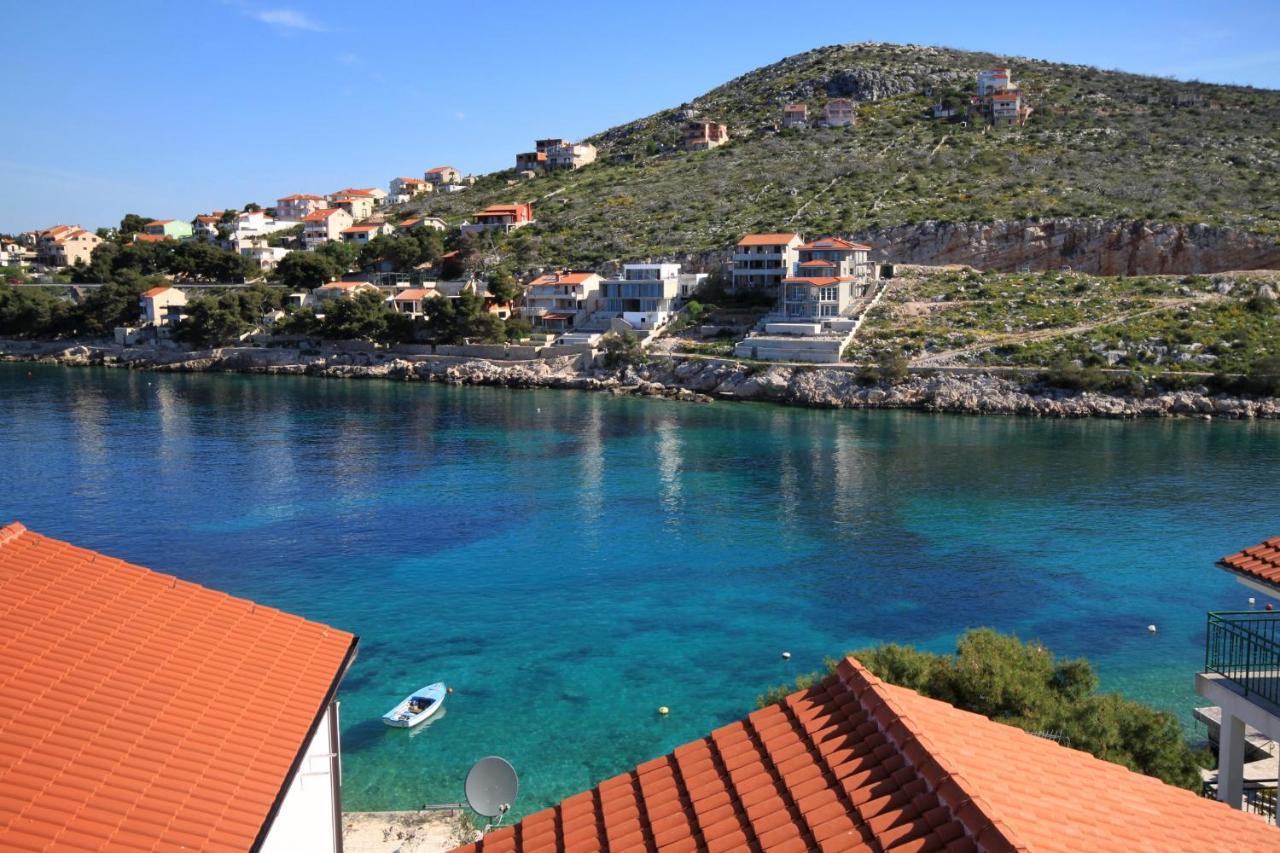 Apartments By The Sea Bilo, Primosten - 4191 Exterior foto